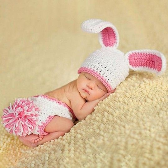 Costume coniglietto per neonato con cappellino e calzoncini